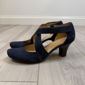 Easy Spirit Navy Women's Heels
